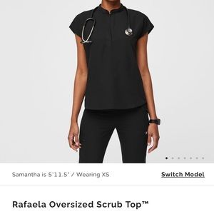 FIGS Rafaela Oversized Scrub Top - Black XS